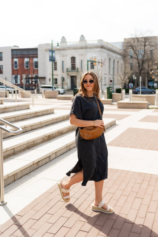 CARAMEL JUNIPER DRESS（NAVY） CARAMEL JUNIPER DRESS（NAVY） - メルカリ
